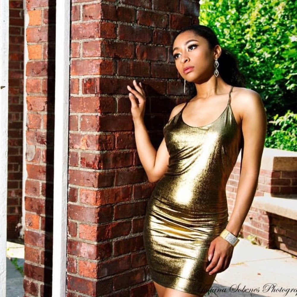Golden Shimmer Dress ⭐️